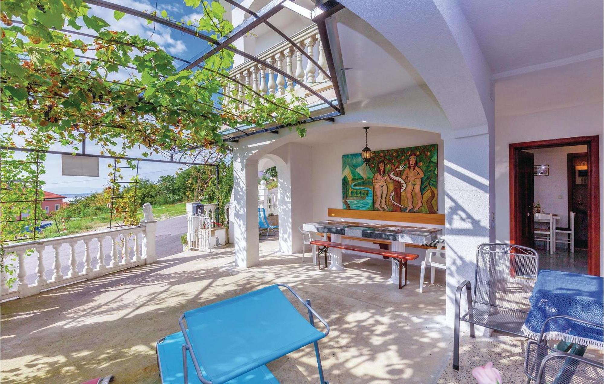 1 Bedroom Cozy Apartment In ซริกเวนิซา ภายนอก รูปภาพ